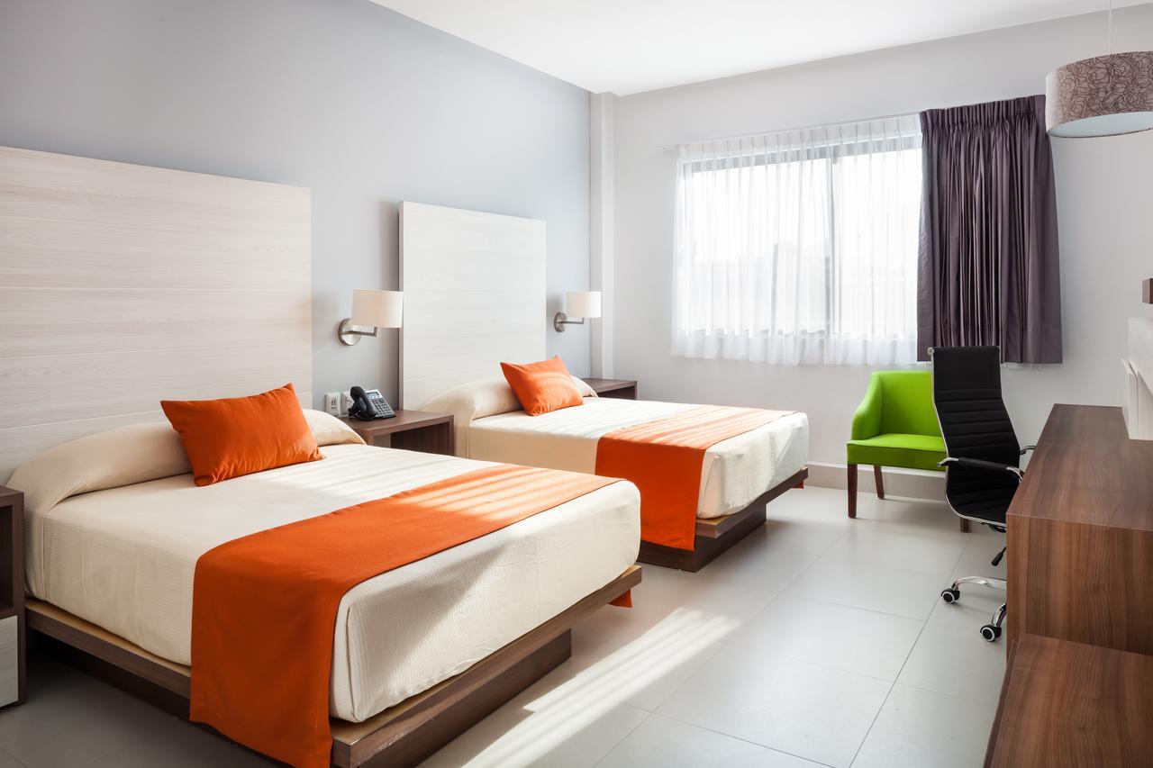 Real 1900 Hotel Iguala ภายนอก รูปภาพ