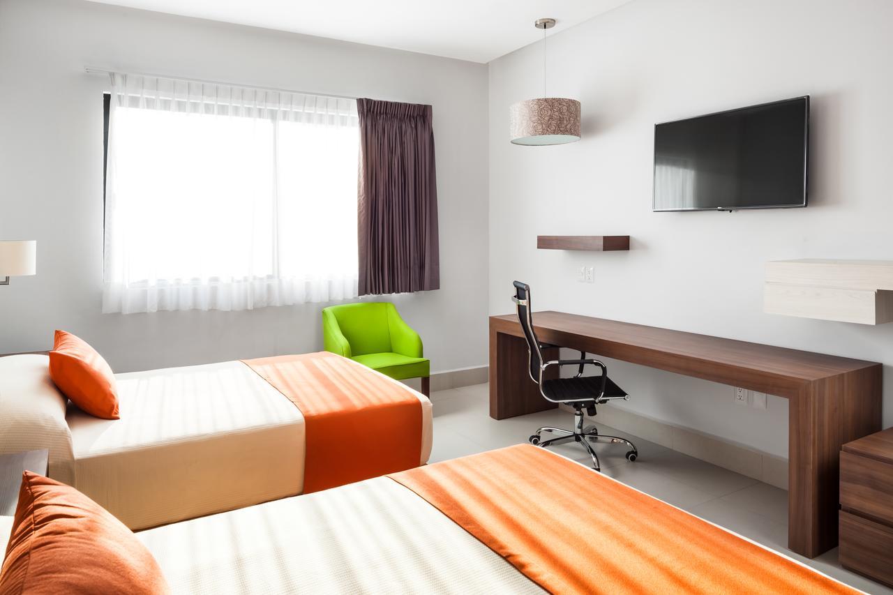Real 1900 Hotel Iguala ภายนอก รูปภาพ